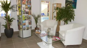 Child-friendly charming flat with terrace, garden & pool | Next to the beach - Image 4