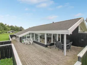 House with BBQ, sauna & private pool - Image 5