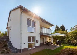 Fully equipped spacious house with jacuzzi, barbecue & garden - Image 5