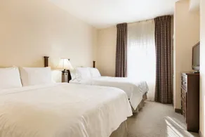 Appartement en copropriété avec piscine - Image 2