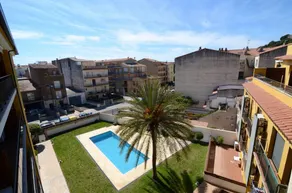 Merveilleux appartement entièrement équipé avec piscine, terrasse et jardin | À côté de la plage - Image 4