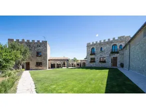 Castillo Goyito: Rural House in Burgos with Mountain Views and Wi-Fi - Image 3
