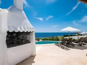 Villa 'Rocío' with Sea View, Wi-Fi and Air Conditioning - Image 4