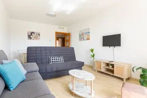 Appartement de vacances adapté aux familles avec terrasse | Vue jardin | Parfait pour le travail à distance - Image 4