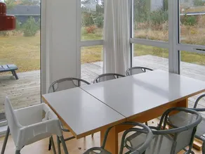 Family-friendly house with barbeque & terrace - Image 2