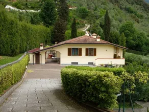 Tolles Ferienhaus in Camaiore mit Privatem Pool - Image 3