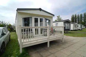Chalet with pool - Image 3