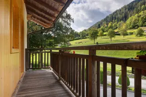 Room 'Camera Tripla N 2' with Mountain View, Shared Garden and Wi-Fi - Image 4