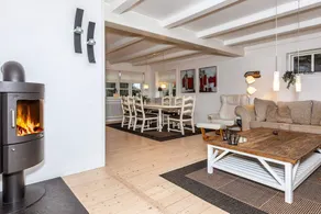 Holiday home with garden, terrace & BBQ - Image 5