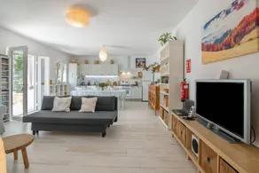 Maison de vacances entièrement équipée avec piscine privée, barbecue et jardin | Vue jardin - Image 5