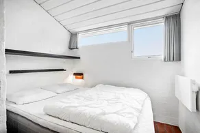 Apartment with pool, barbeque & terrace | Beach nearby | Pet-friendly - Image 5