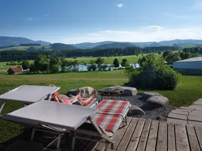 Apartment with garden, terrace & pool | Lake view - Image 5