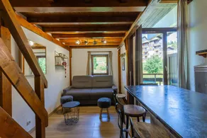 Child-friendly charming apartment with pool | Mountain view | Next to the ski - Image 3