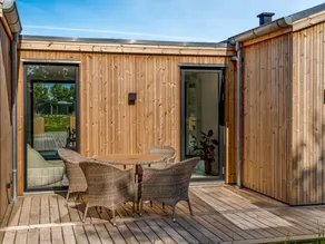 House with sauna, hot tub & barbecue - Image 5