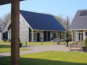 Holiday home with pool, terrace & garden | Pet-friendly - Image 3