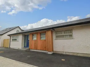 Cottage with garden | Beach view - Image 2