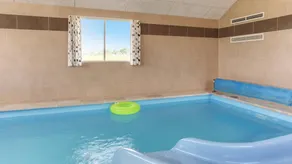 Child-friendly holiday home with terrace, hot tub & private pool | Pets allowed - Image 4