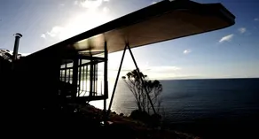 Award-Winning, Unique Clifftop Rental near Devonport, Tasmania - Image 3