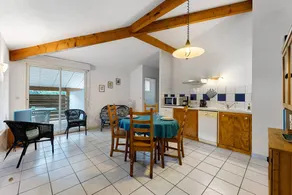 Appartement de vacances avec jardin, terrasse et barbecue | Vue jardin - Image 2