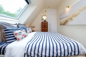 Room 'Chambre Mer' with Shared Pool, Shared Terrace and Wi-Fi - Image 5
