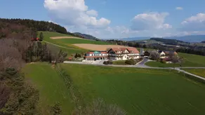 Ferienwohnung mit Sauna, Garten und Terrasse | Gartenblick - Image 2