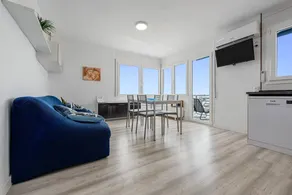 Charmant appartement entièrement équipé avec terrasse | Vue mer | Proche de la plage - Image 2