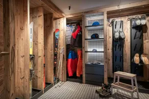 Children-friendly chalet with garden, terrace & hot tub | Lake view | Ski nearby | Suitable for remote work - Image 5