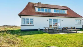 House with hot tub, terrace & sauna | Close to the beach | Pet-friendly - Image 4