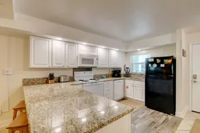 Agréable appartement en copropriété avec sauna, piscine chauffée et jacuzzi | Vue mer | Plage à proximité - Image 3