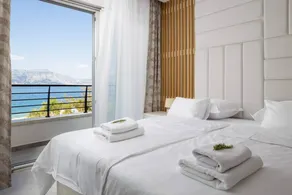 Villa with terrace, private pool & garden | Water view - Image 2