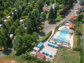 Mobile home with barbeque, terrace & heated pool - Image 3