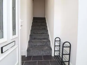 Fully equipped cottage with garden - Image 3