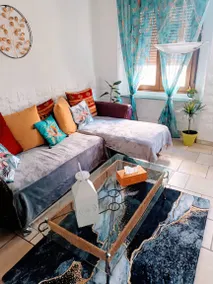 Holiday home with terrace - Image 3