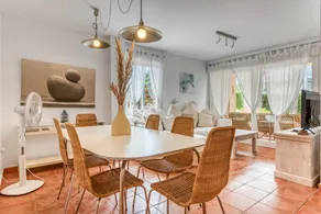 Apartment with pool, terrace & garden - Image 4
