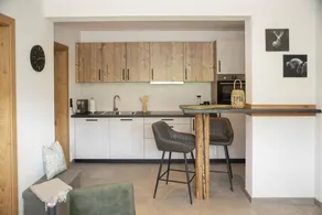 Apartment with terrace & garden | Garden view - Image 2