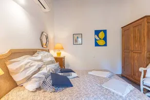 Bed and Breakfast 'Gourmandise' with Shared Pool, Wi-Fi and Air Conditioning - Image 4