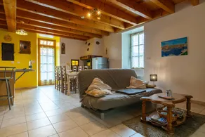 Holiday home with barbeque, terrace & garden | Mountain view - Image 2