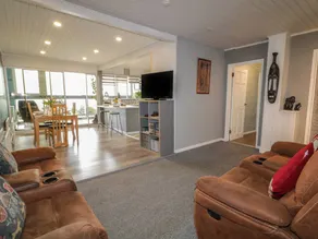 Cottage with garden | Beach view - Image 4