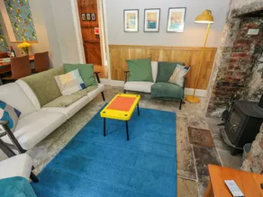 Cottage with garden - Image 4