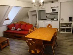 Apartment mit Pool - Image 2