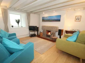 Cottage with garden - Image 3