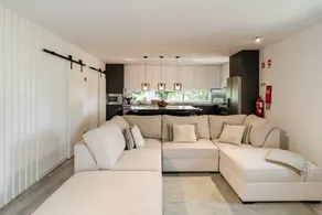 Casa totalmente attrezzata con terrazza, piscina e giardino | Vista sul giardino | Accetta animali domestici - Image 5