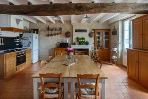 Maison adaptée aux familles avec jardin, terrasse et barbecue | Vue jardin | Adaptée au travail à distance - Image 5