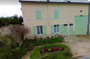 Cottage with terrace, garden & BBQ | Garden view | Dogs allowed - Image 3