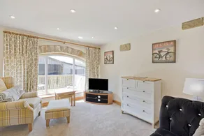 Wonderful cottage with garden - Image 4