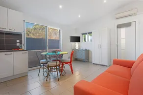 Flat with barbeque & terrace | Garden view - Image 3