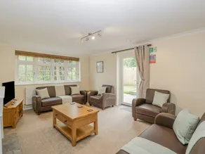 Cottage with garden - Image 4