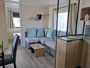 Holiday home with barbecue, pool & terrace - Image 4