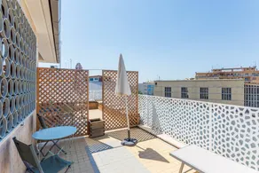 Habitación en casa de familia con terraza | Vista panorámica - Image 3