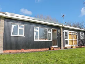 Kinderfreundliches Landhaus mit Terrasse | Strandblick | Haustiere sind willkommen - Image 2